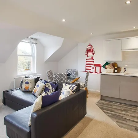 Host & - Number 3 At Pannett *