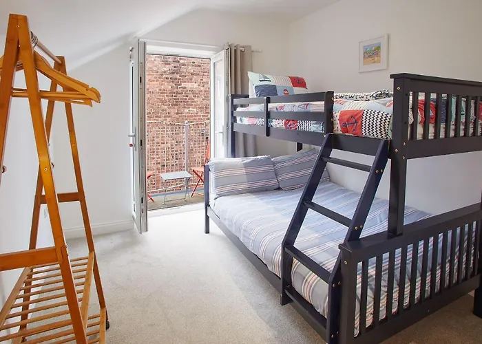 Apartment Host & - Number 3 At Pannett Whitby