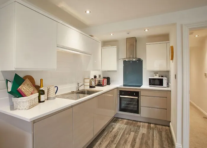 Host & - Number 3 At Pannett Apartment