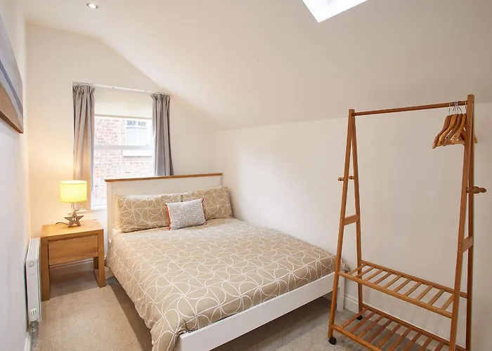 Apartment Host & - Number 3 At Pannett Whitby